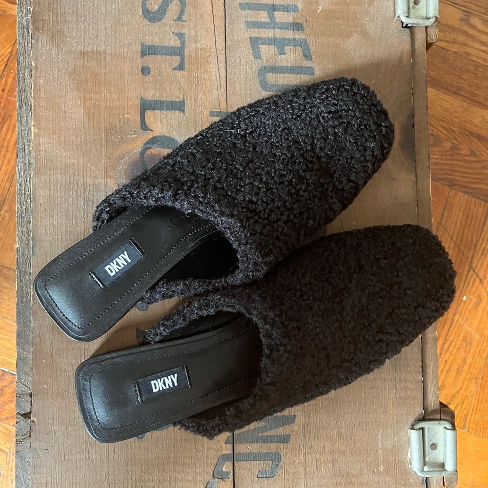 Cozy slipper 🥿 - Picture 3 of 3